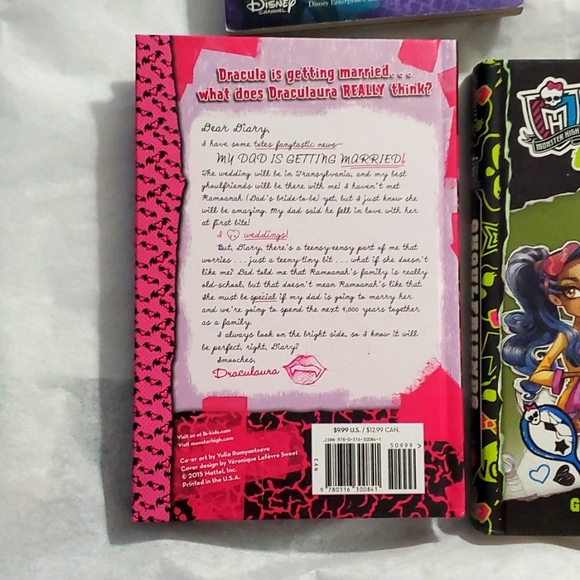 :  lot of 5 books , 1 descendants 2 PB , 2HC monster high & 2HC ever after high - Picture 7 of 16